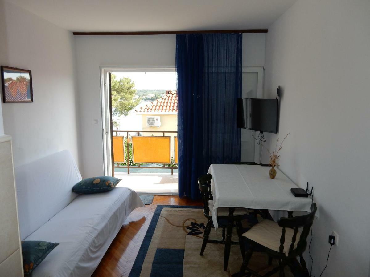 Apartments Indira Lovište エクステリア 写真